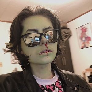 Meet your Posher, Victoria